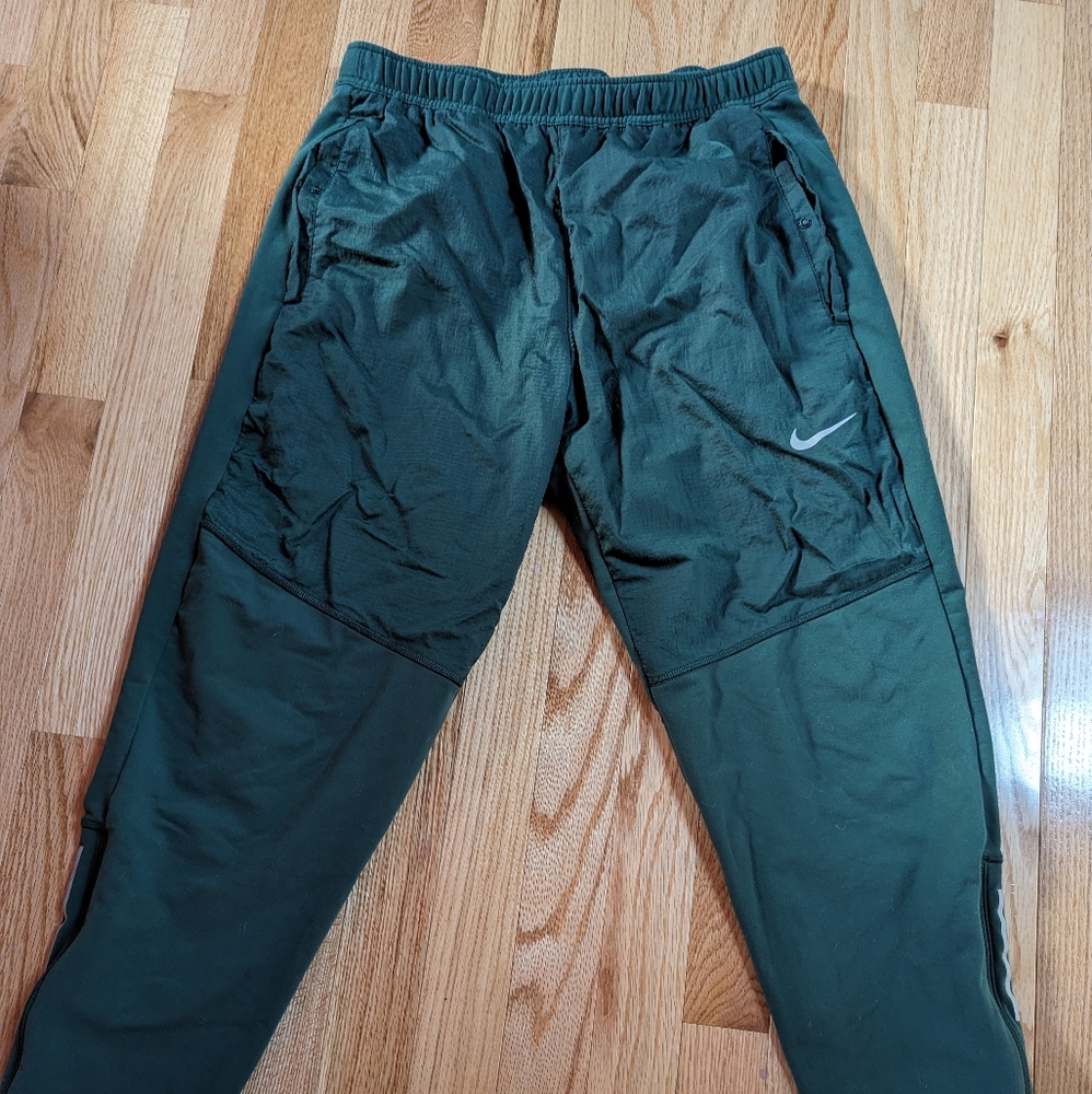 Nike challenger running sweatpants forest green medium